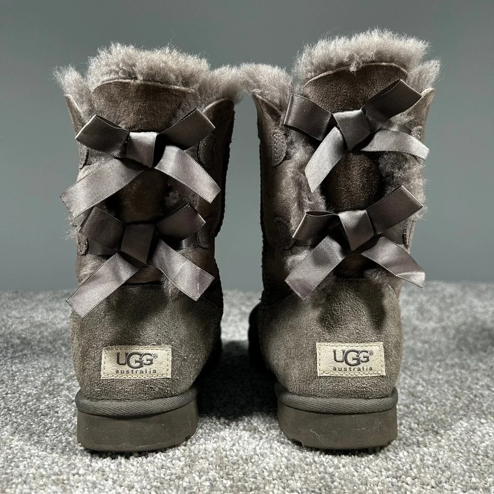 UGG Australia Bailey Bow II Grey Sheepskin Boots 1002954 Womens 7